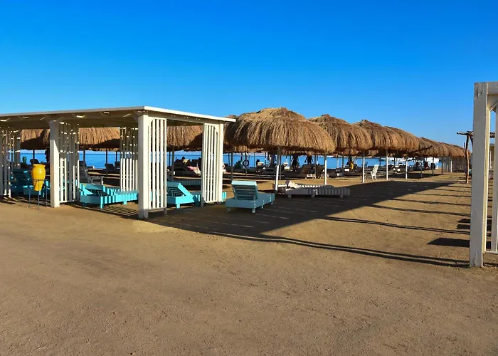 Princess Resort, Private Sandy & 3 Pools-free Airport Pickup